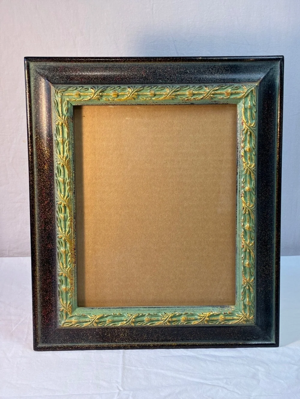 Vintage Decorative Picture Frame with Green and Gold Leaf Design